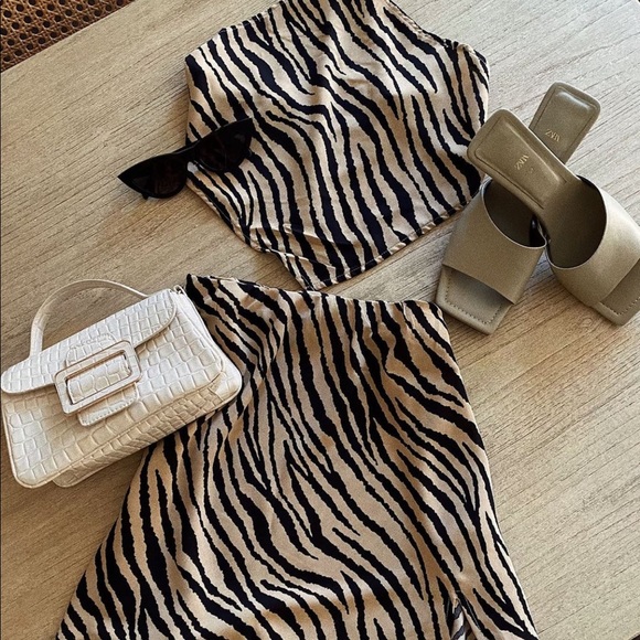 Dresses & Skirts - Tiger Striped Halter Set